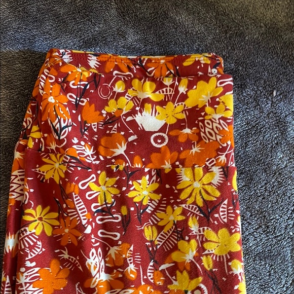 LuLaRoe  Floral Leggings - Picture 4 of 4